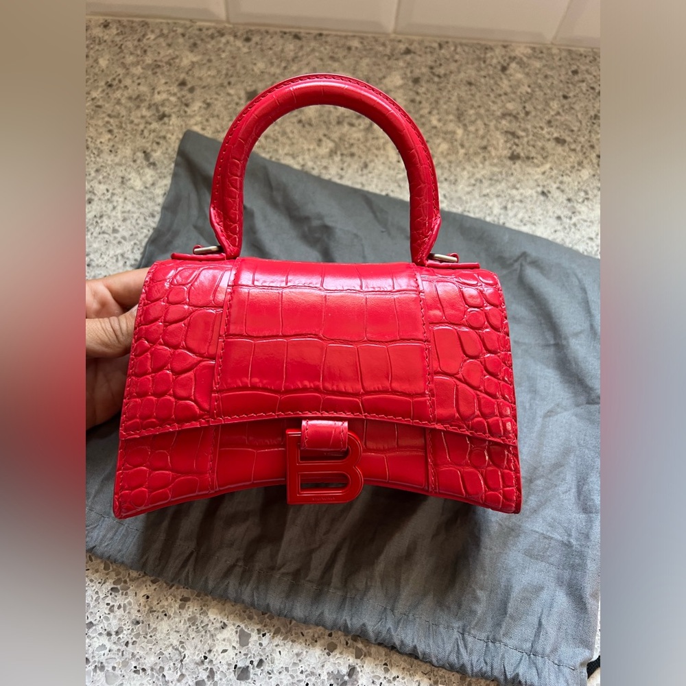 Balenciaga Hourglass Small Handbag Crocodile Embossed in Red
